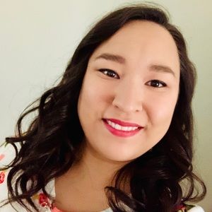 Meet your Posher, Angela